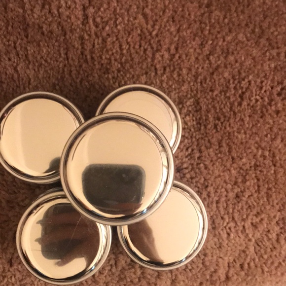 City Cosmetics - Picture 4 of 5